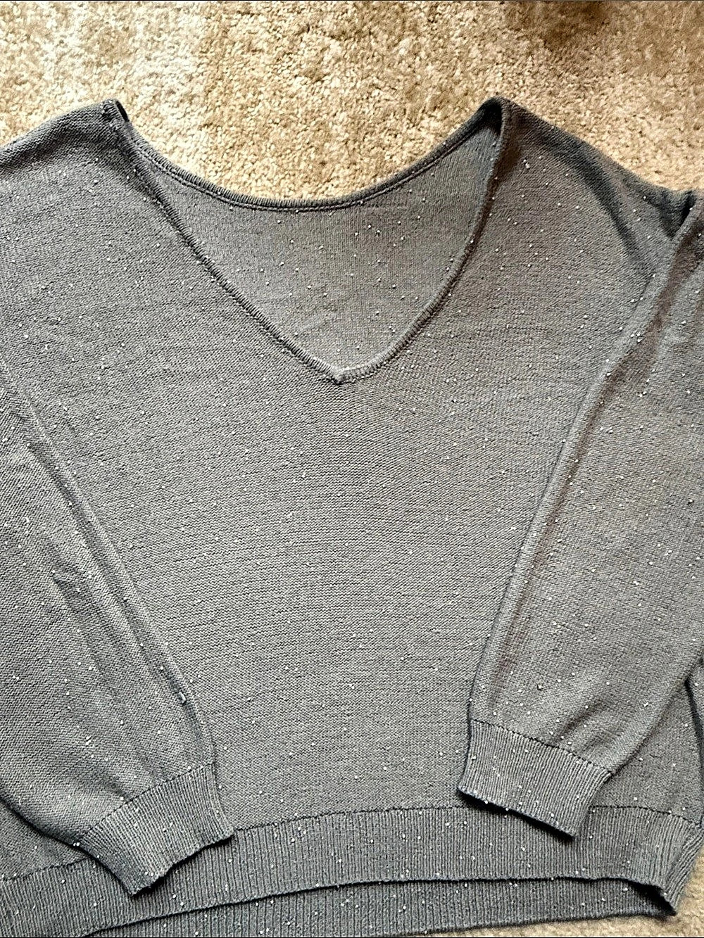 Zara Gray V-Neck Sweater Size Medium